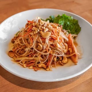 Y5. Papaya Salad
