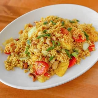 R5. Pineapple Fried Rice
