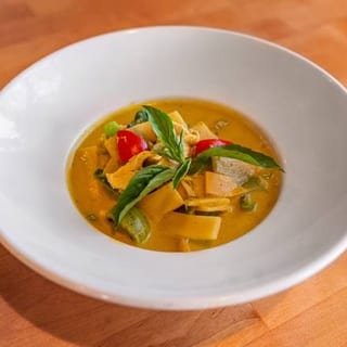 C2. Green Curry